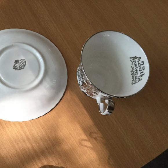 Royal Windsor fine bone china saucer and cup set silver 25th anniversary - Picture 6 of 6